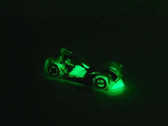 Hot Wheels Cloak And Dagger Glow Racers - Imagem 3