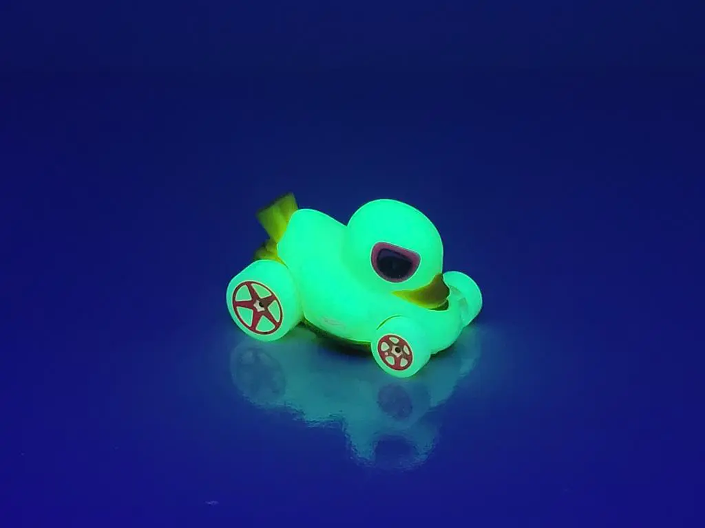 Hot Wheels Duck N' Roll Glow Racers